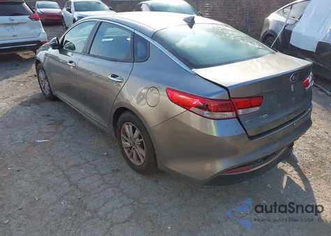 2017 Kia Optima Lx z USA, uszkodzony, nr VIN 5XXGT4L34HG144860